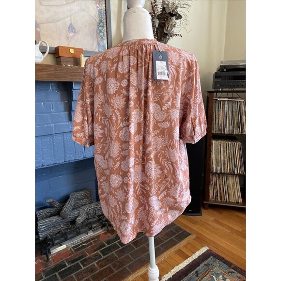 NEW W/ Tags S UNIVERSAL THREAD Short Sleeve Pink Floral Button Down Blouse - Picture 2 of 10